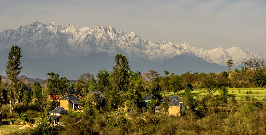 H.P-kangra-dhauladhar-village